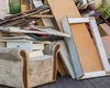 Te-ai săturat să vezi canapele și televizoare lângă tomberon? Legea este de partea ta! Sancțiunile sunt severe pentru cine ignoră aceste reguli de reciclare