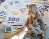 Ajutoarele sociale vor fi plătite mai devreme în luna decembrie. Cine sunt românii care vor primi banii înainte de Crăciun