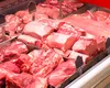 Produsele care s-au ieftinit în marile magazine înainte de Crăciun. Carnea de porc, la jumătate de preţ!