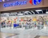 Surse: Magazinele Carrefour din România ar putea fi cumpărare de frații Pavăl, proprietarii Dedeman