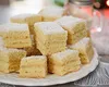 Rețeta clasică a prăjiturii Albă ca zăpada. Trucurile bunicii pentru cel mai popular desert de pe masa de Crăciun