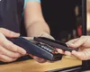 Riscul la care te expui dacă faci plățile contactless cu telefonul. Specialiștii trag un semnal de alarmă: „Asta arată cercetarea noastră”