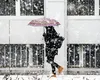 Se închid şcolile. Ninsori abundente, stratul de zăpadă ajunge la 30 cm, şi ger de crapă pietrele