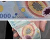Cu cât se vinde în 2026 celebra bancnotă de 2000 de lei cu eclipsa totală de Soare. Iei bani frumoși dacă ai așa ceva acasă