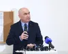 Premierul Ilie Bolojan promovează dezvoltarea locală: „În urma noastră nu rămân declaraţiile politice, nu rămân conflictele, ci școli și spitale modernizate”