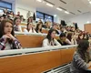 Bursele sociale pentru studenţi pot fi plătite şi din fonduri europene nerambursabile, potrivit unui ordin al Ministerului Educaţiei