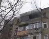 Incendiu la un bloc de garsoniere din Teleorman, totul a pornit de la o ţigară. Flăcările au izbucnit la etajul 8