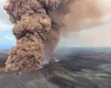 A erupt vulcanul Kilauea din Hawaii. Fântâna de lavă s-a ridicat la 400 de metri