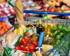 Alimentele de bază s-ar putea scumpi din nou în martie 2026. Experții avertizează: „Costurile mai mari se vor vedea direct la raft”