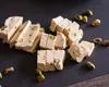 Halva de post cu patru ingrediente. Desertul pe care trebuie să-l încerci în Postul Paștelui