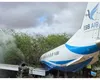 Avion cu 32 de pasageri a ratat pista la aterizare. Mesajul preşedintelui: „Vom construi alt aeroport”