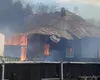 Inncdiu devastator în Vrancea. 11 case de lemn s-au făcut scrum la Soveja FOTO şi VIDEO