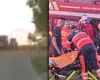 Patru răniți după ce o ambulanță SMURD cu pacient a fost izbită de tren, la Urseni