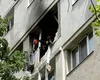 O trotinetă electrică pusă la încărcat a explodat într-un apartament din Bucureşti. Proprietarul a ajuns la spital cu arsuri, iar apartamentul a fost distrus 
