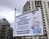 Controversa panourilor anti-cezariană din București: Cine a plătit pentru campanie și ce spune Colegiul Medicilor