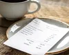 Controversă într-o cafenea din Austria. Un client a descoperit pe bon o „taxă pentru pahar” de 70 de cenți