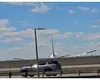 Un avion Boeing 767, aterizare cu peripeţii după ce a lovit un campion şi un stâlp pe austostradă VIDEO