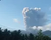 VIDEO Un vulcan a erupt în Indonezia, trei morţi şi zece dispăruţi