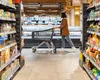 Salariile din retail: Cine sunt cei mai bine plătiți angajați și care sunt pragurile salariale