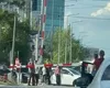 Imagini uluitoare! Barieră defectă în Pipera: pietonii au ridicat-o manual pentru a traversa! VIDEO