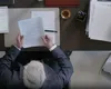 Manager român dintr-o multinațională IT, concediat după ce a ajutat o colegă să își reseteze parola. A pierdut la Tribunalul Bucureşti şi a făcut apel la CAB