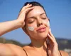 Cremele de față cu SPF: De ce sunt esențiale în rutina zilnică 