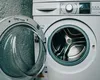 Trucul cu apa de gură care te scapă de mirosul neplăcut din mașina de spălat. Cum funcționează