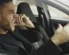 Poți claxona un șofer care stă pe telefon la semafor? Ce spune Codul Rutier 2026 și cine riscă, de fapt, amenda