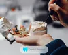 Implant dentar la Dental Premier din București: de ce ajung românii să compare tot mai atent prețurile?