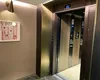 Lifturi în blocurile cu mai mult de trei etaje, pe banii statului. Când începe programul ”Lift pentru viață” şi câţi români vor beneficia de acesta