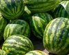 Cum alegi un pepene roșu bine copt, fără să îl tai. Trucul folosit de cunoscători