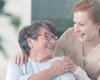 Rudele care vor îngriji bătrânii acasă vor fi plătite. Care sunt condițiile