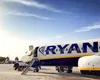 Momente de panică la bordul unui avion. Un geam s-a spart iar un pasager a fost tras de curent în afara aeronavei