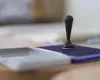 SONDAJ. Care sunt partidele cu cele mai multe voturi dacă mâine ar fi alegeri. AUR nu profită de pe urma crizei politice, PNL urcă mult, iar Șoșoacă nu mai prinde parlamentul! Câte voturi ar lua PSD și USR