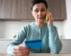 O femeie de 75 de ani din București a fost înșelată de escroci cu peste 50.000 de lei. Credea că vorbește cu BNR și cu Poliția Română