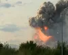 Explozii puternice lângă granița României, la o fabrică de muniții. 300 de muncitori evacuați