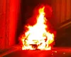 Mașină în flăcări în Pasajul Băneasa. Autoturismul în care se aflau trei persoane a explodat, iar pasajul a fost închis