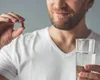 Pericolul uriaș al suplimentelor cumpărate online. Un bărbat și-a distrus căsnicia după ce a luat, fără să știe, testosteron ascuns în produse
