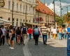 De unde vin banii românilor. Două treimi din venituri sunt din salarii, unul din şase lei este de la pensii