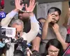 VIDEO Călin Georgescu a ieșit de la sediul DIICOT și a ridicat mâinile încătușate în aer, după ce a fost reținut pentru 24 de ore. Fostul candidat la alegerile prezidențiale este condus către Arestul Central