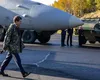 Nicușor Dan a vizitat baza militară Lapland Air Wing din Finlanda: „Avem multe de învățat unii de la ceilalți, de la pregătirea piloților și infrastructura bazelor aeriene, până la mentenanță și producția industrială”