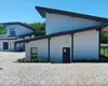 VIDEO Ofertă atractivă din partea unei comune. Casă super-modernă gratis pentru profesorii care merg să lucreze acolo!