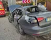 Accident grav în Argeș. Un container cu deșeuri din plastic a căzut peste o mașină. Trei persoane au ajuns la spital