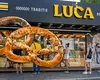 Covrigul de la LUCA s-a scumpit. Simbolul dimineților costă din nou 2,50 lei, după ce fusese ieftinit la 1,99 lei