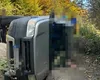 Doi soți de 78 și 80 de ani, găsiți morți într-o mașină răsturnată pe un drum forestier. Cei doi erau dispăruți de trei zile