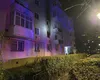 Incendiu într-un bloc din judeţul Sibiu, 45 de persoane au fost evacuate, cinci persoane au suferit atac de panică