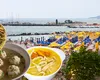 Mai există prețuri decente pe litoralul românesc?! Câți bani trebuie să cheltuiești pentru o ciorbă de perișoare în Eforie Nord