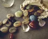Etalare RUNE 28 mai 2023. Runa FEHU ratează ţinte, dar WUNJO repară tot. Mesaje din magia supranaturalului