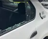 Mașină de Poliție, atacată cu pietre în apropiere de Piața Unirii