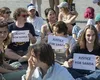 O studentă româncă este în fruntea protestelor din Belgia cauzate de sentinţele blânde primite de vinovaţii pentru moartea unui student. Tânărul belgian a fost obligat de colegi să înghită un „peştişor auriu” viu